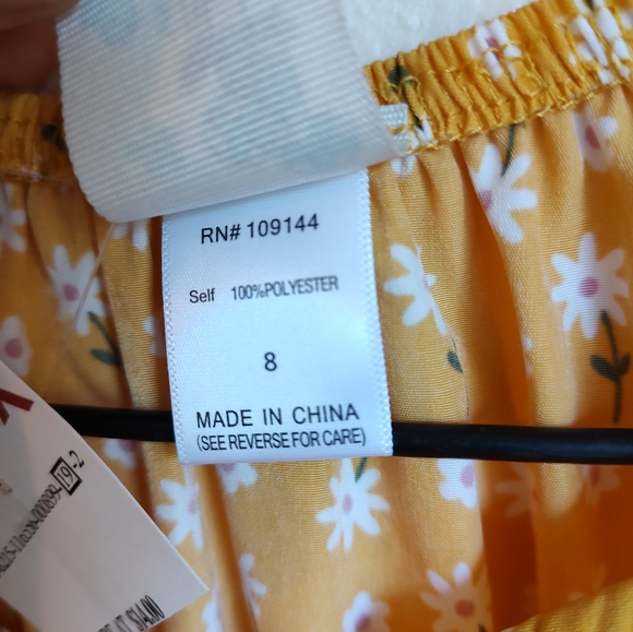 NWT Lily Bleu Girls Yellow Gold Floral Romper Sz 8 - Picture 4 of 5